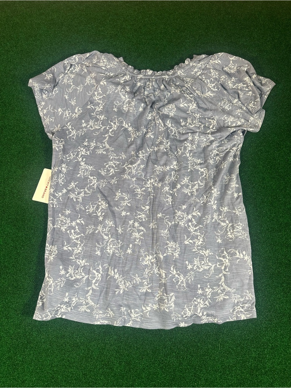 Lucky Brand NWT Light Blue Floral Short Sleeve Top, size small - Picture 6 of 7